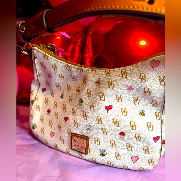 Dooney & Bourke Gretta Novelty Kiley Hobo Bag ❤️ 🧁🐝 ⭐️ DB Logo Shoulder Bag RARE - Picture 2 of 14